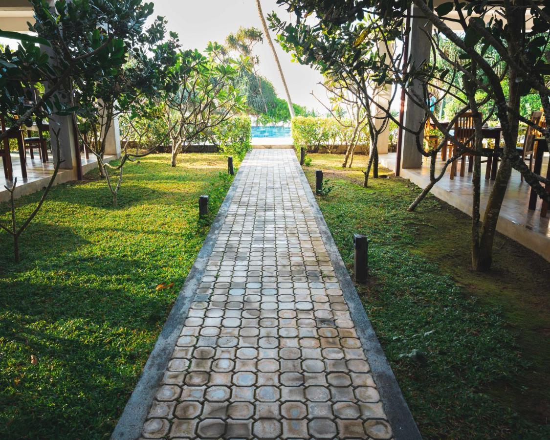 Ananya Beach Resort 탕갈레 외부 사진
